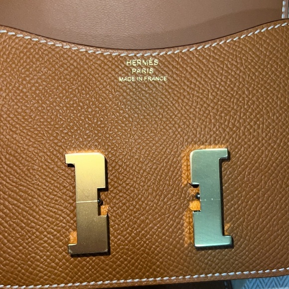Hermes
Constance Slim Wallet Evercolor - Picture 8 of 12